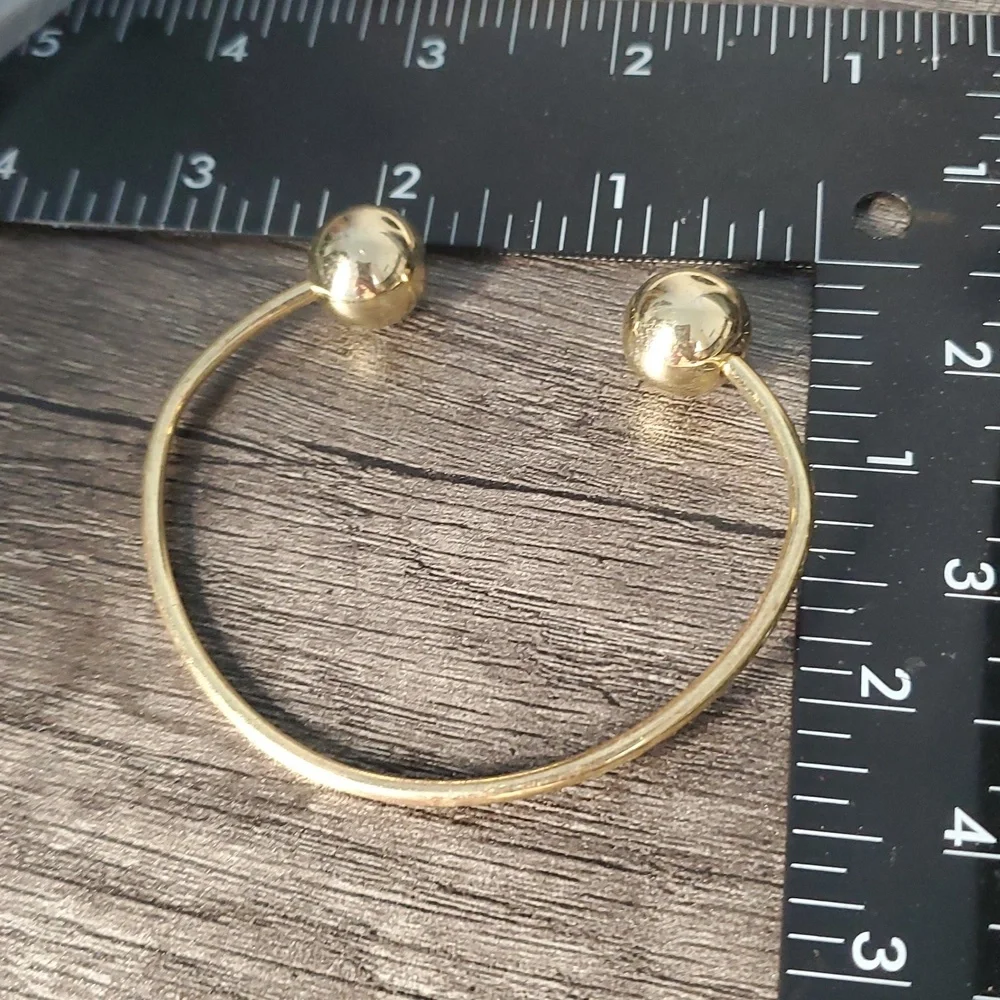 Elegant Gold Tone Open Cuff Bracelet B3321 Trendy